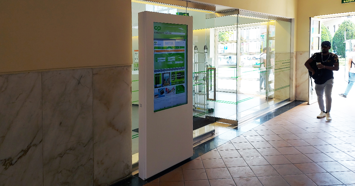 CP from Cascais improves service with PARTTEAM & OEMKIOSKS solutions 12
