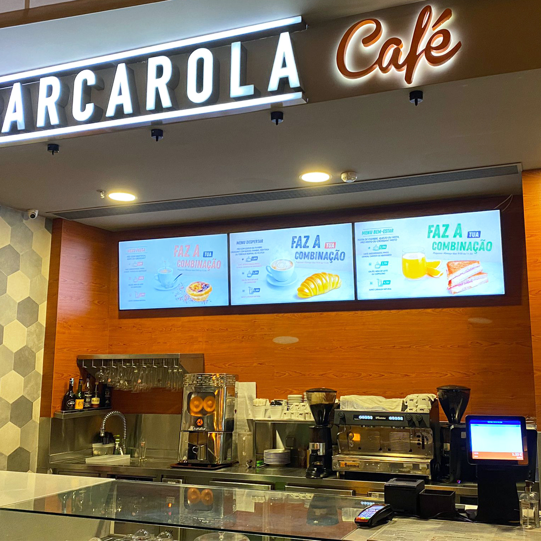Barcarola allies itself to technology and streamlines its space with Menu Boards from PARTTEAM & OEMKIOSKS 2