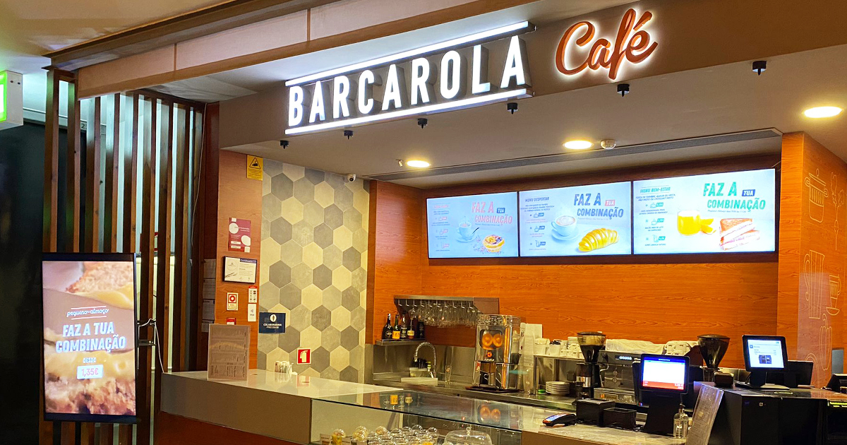 Barcarola allies itself to technology and streamlines its space with Menu Boards from PARTTEAM & OEMKIOSKS 1